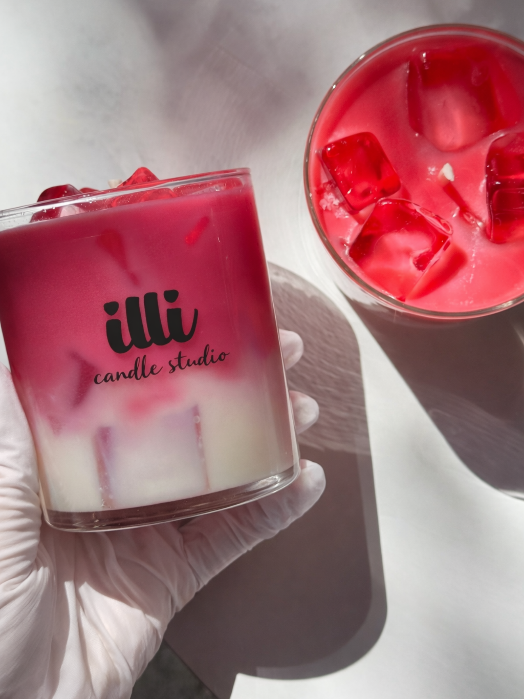 Illi Crimson Layer Candle